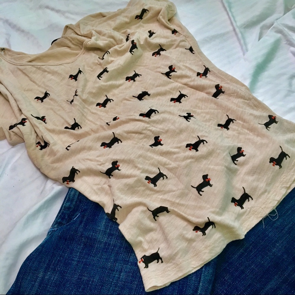 Cold shoulder papaya wiener dog with bow tie top